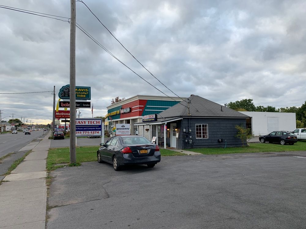912 Arsenal St, Watertown, NY 13601